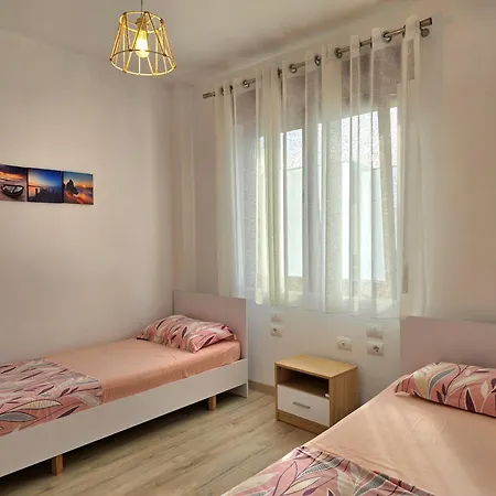 Modern At Perla 245 *