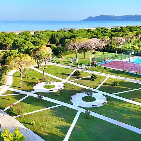 Modern At Perla 245 * Plazhi San Pietro