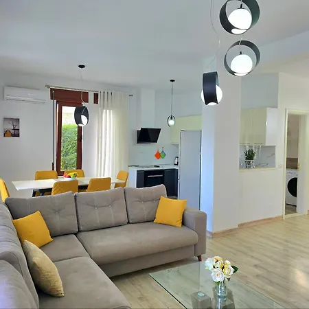 Modern At Perla 245 Villa *