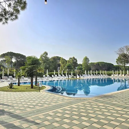 Modern At Perla 245 *