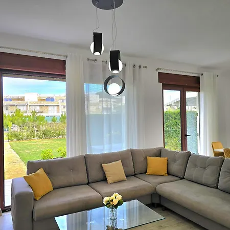 Villa Modern At Perla 245 *