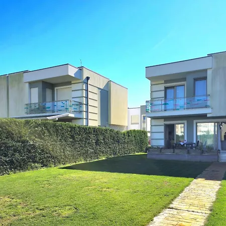 Modern At Perla 245