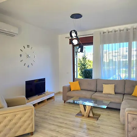 Modern At Perla 245 Plazhi San Pietro